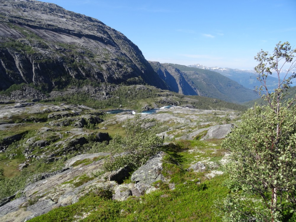 Husedalen is een klimtocht langs vier watervallen in Noorwegen 