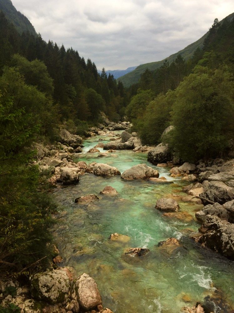 De Soča rivier in Slovenië